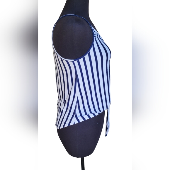 Bird & Vine Tank Top - Picture 2 of 9